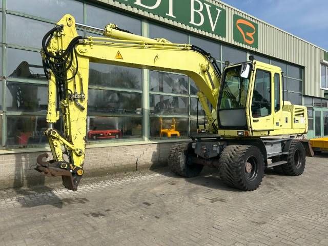 Liebherr A 900 B Litronic
