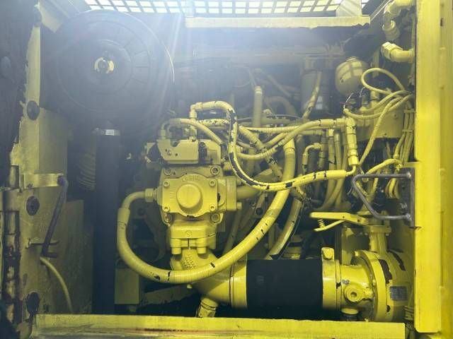 Liebherr A 900 B Litronic