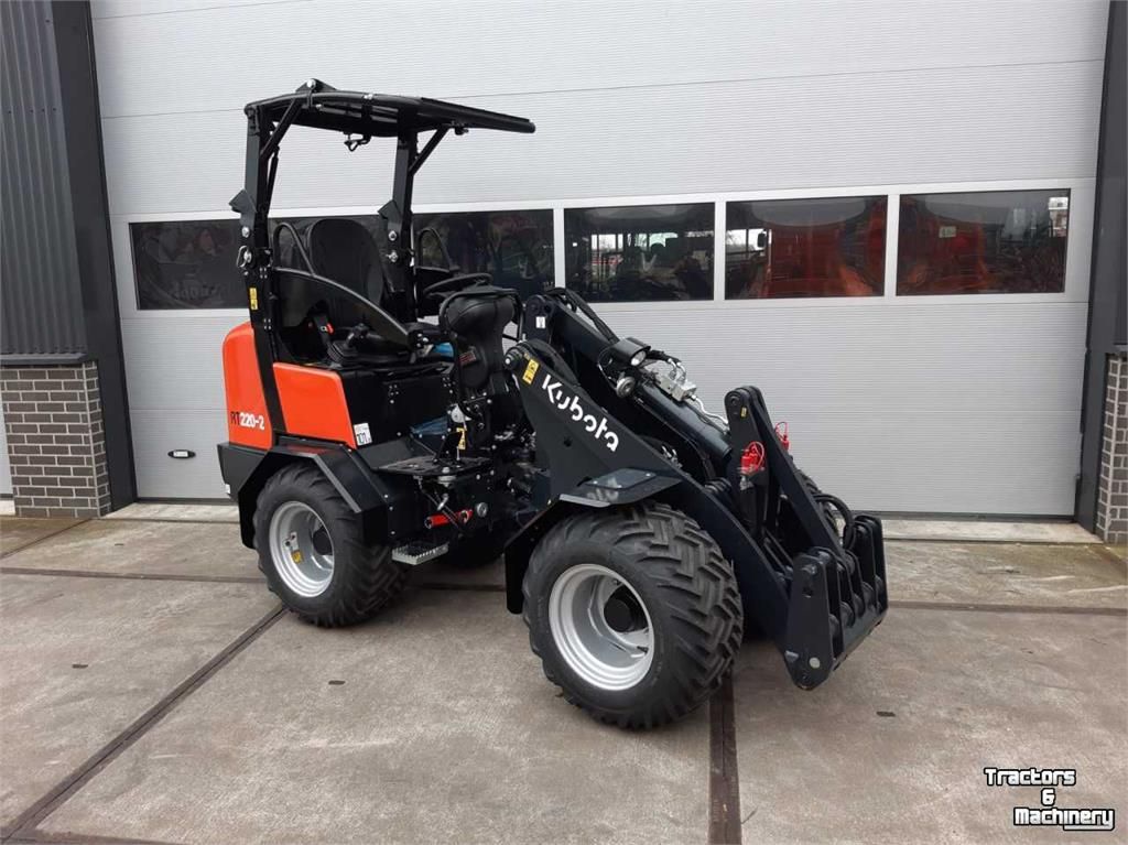 Kubota RT220-2 minishovel