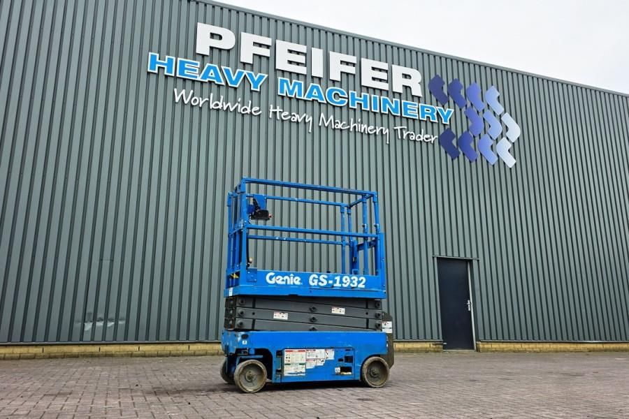 Genie GS1932 Electric, Working Height 7.8 m, 227kg Capac