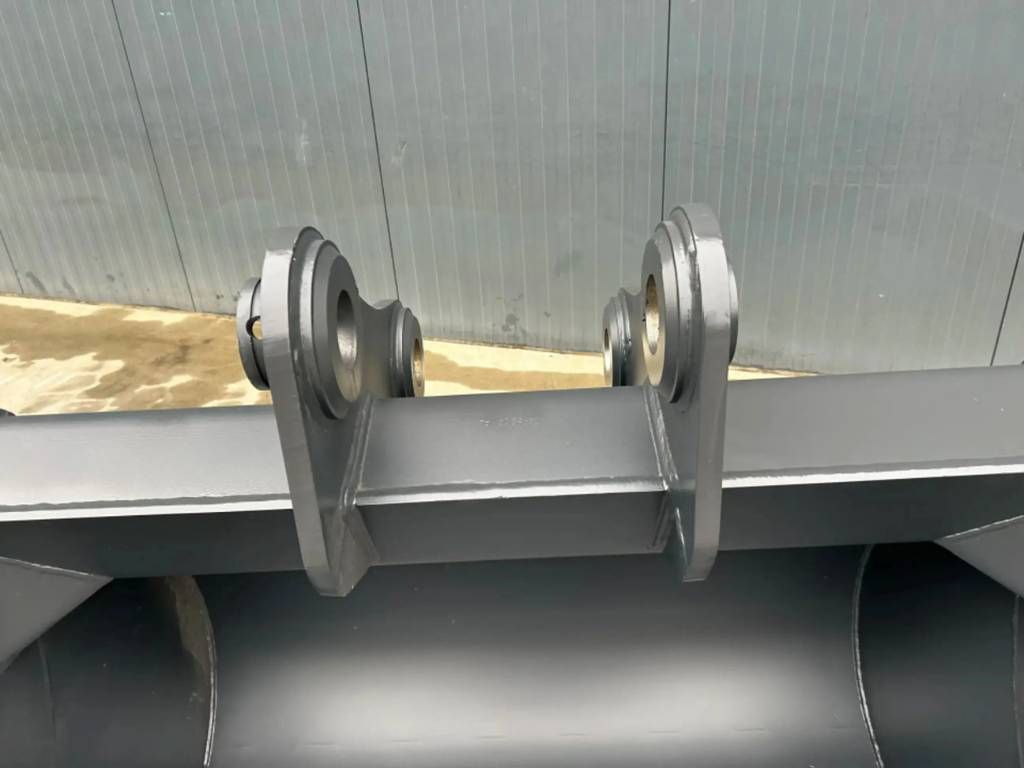 Hitachi ZX220 - 1.40m