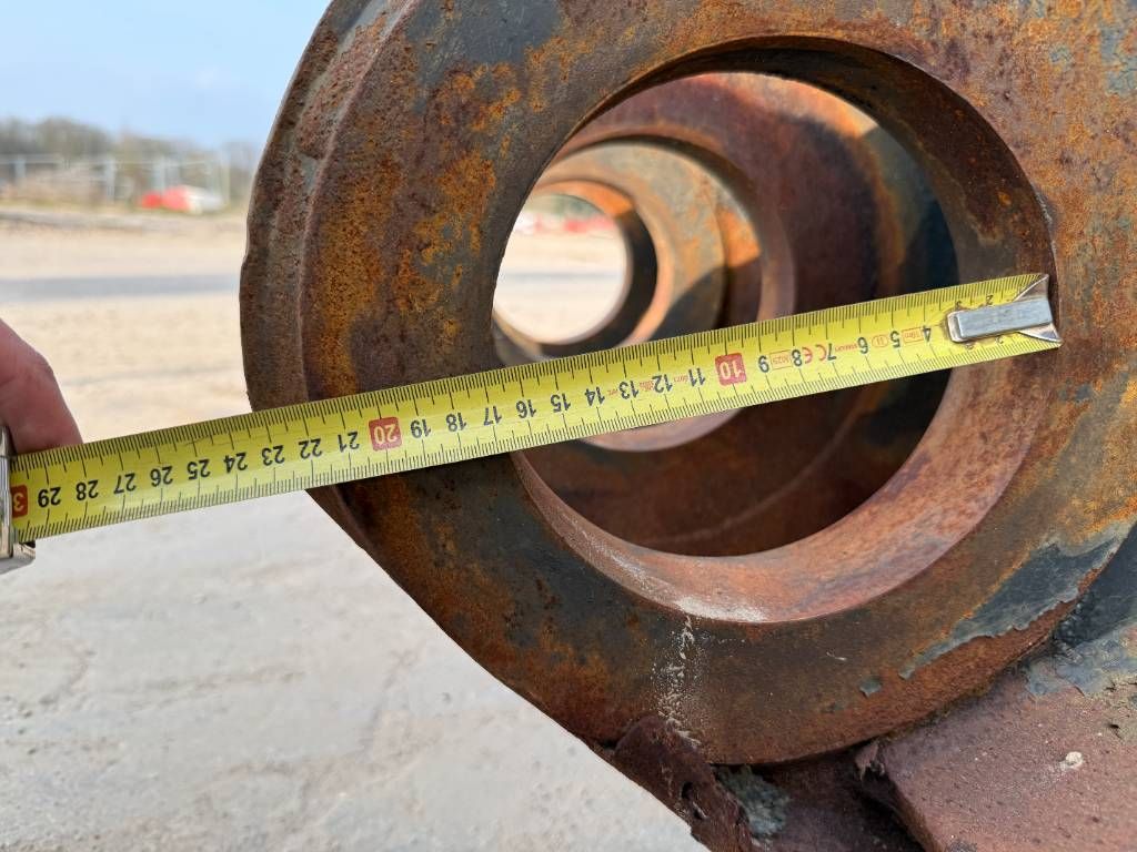 CAT 988 Bucket - Good Overall Condition