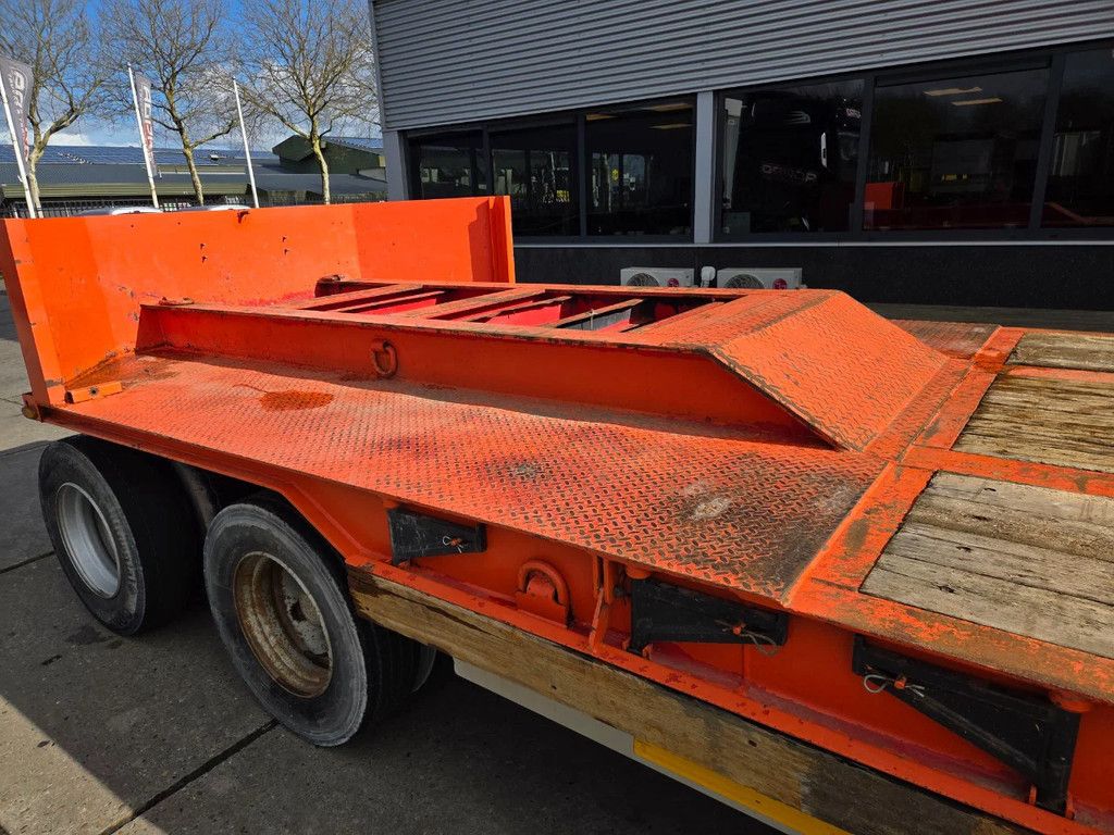 Kaiser 4 as bladgeveerd hydr rampen en verbreders 40 ton totaal