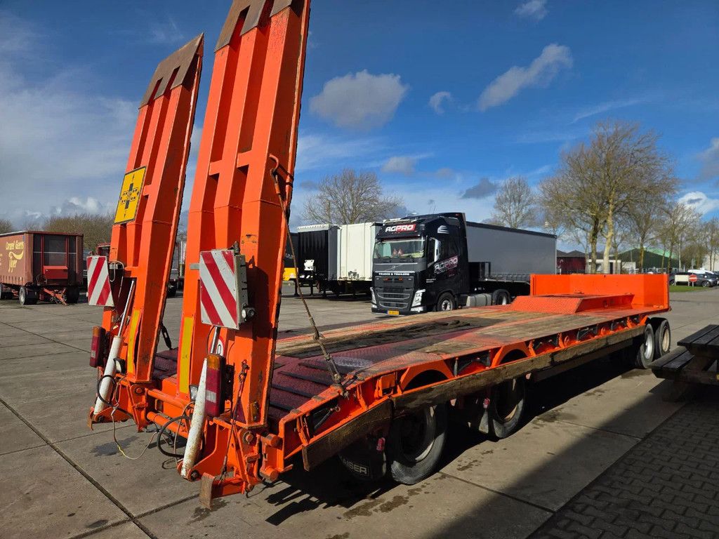 Kaiser 4 as bladgeveerd hydr rampen en verbreders 40 ton totaal