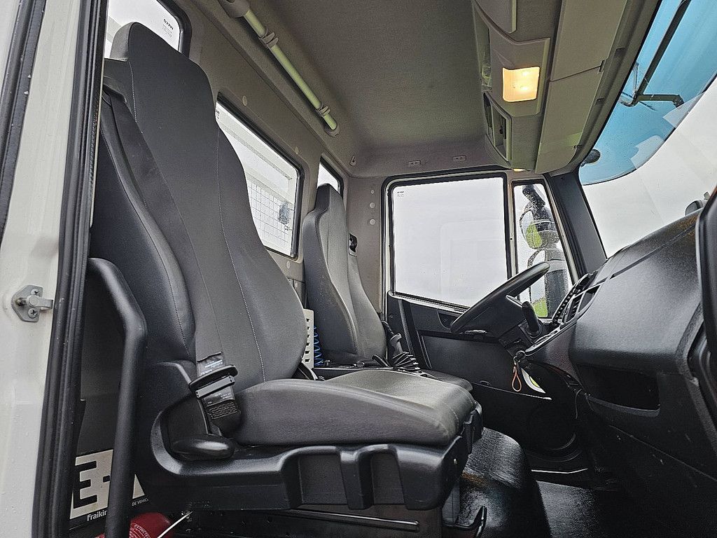 IVECO 160E21 EUROCARGO machine transport