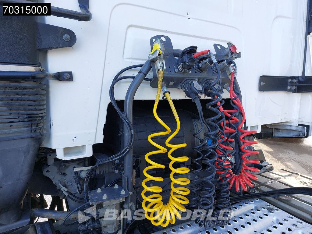 Renault T 480 4X2 SleeperCab ACC