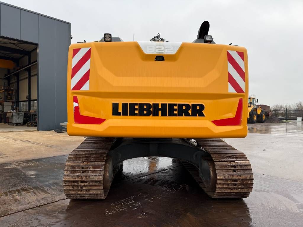 Liebherr R 922 LC