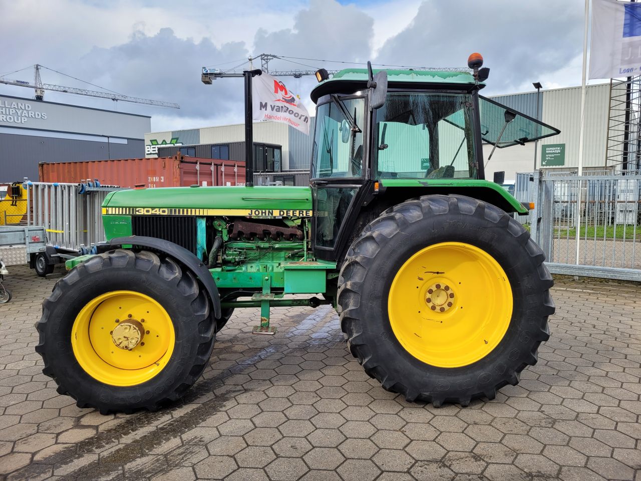 John deere 3040