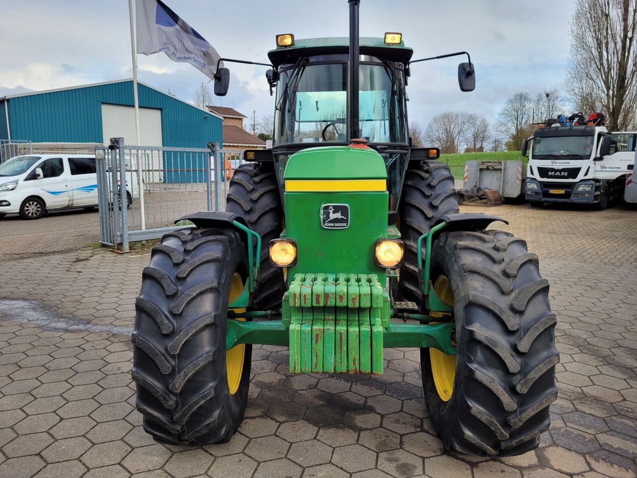 John deere 3040