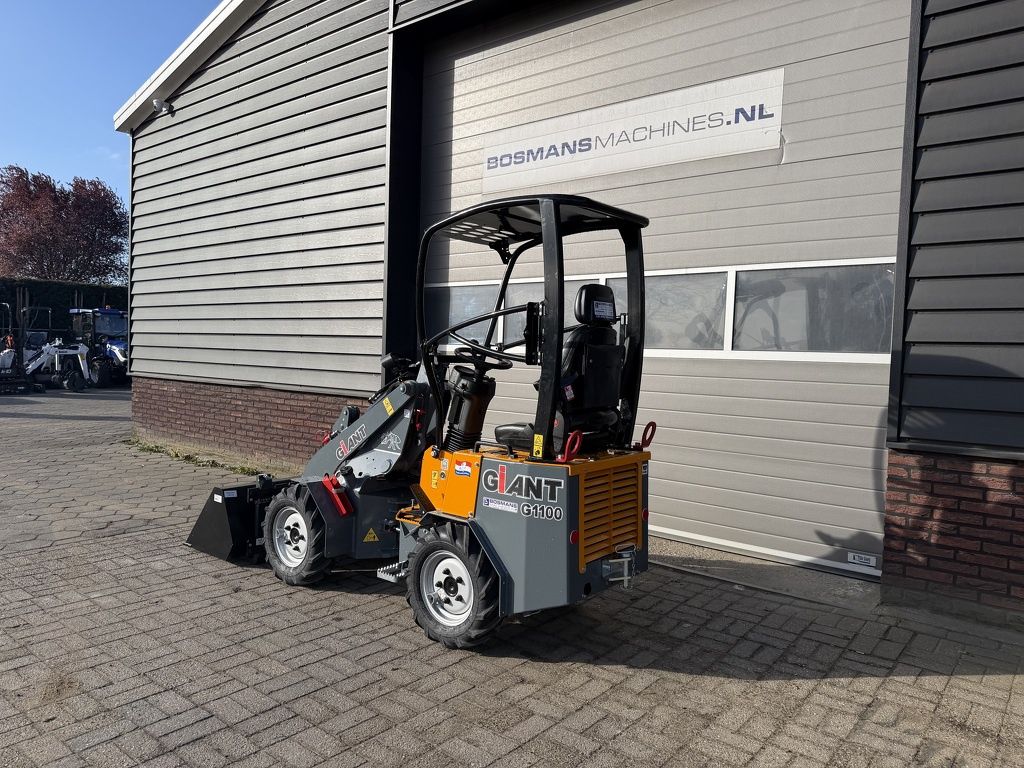 Giant G1100 minishovel NIEUW budget uitvoering €345 LEASE