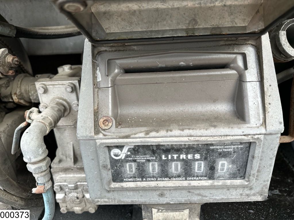 Renault Premium 250 Manual transmission, Steel suspension, 12,000 Ltr.