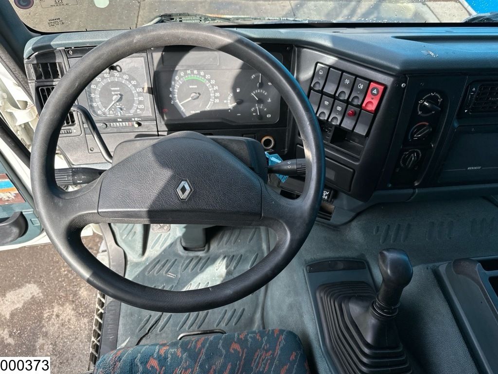 Renault Premium 250 Manual transmission, Steel suspension, 12,000 Ltr.