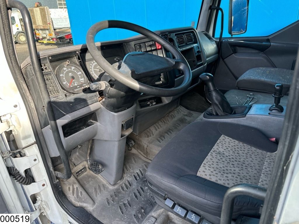 Renault Midlum 210 EURO 2, Manual, Leaf spring