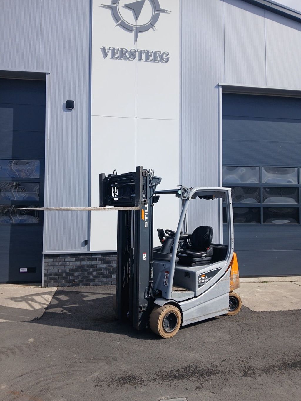 Still 2 ton electro met vorkenversteller. Bj2022!!