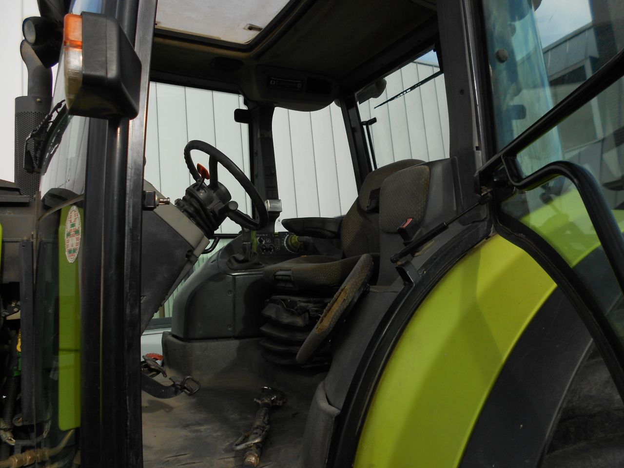 Claas arion 430