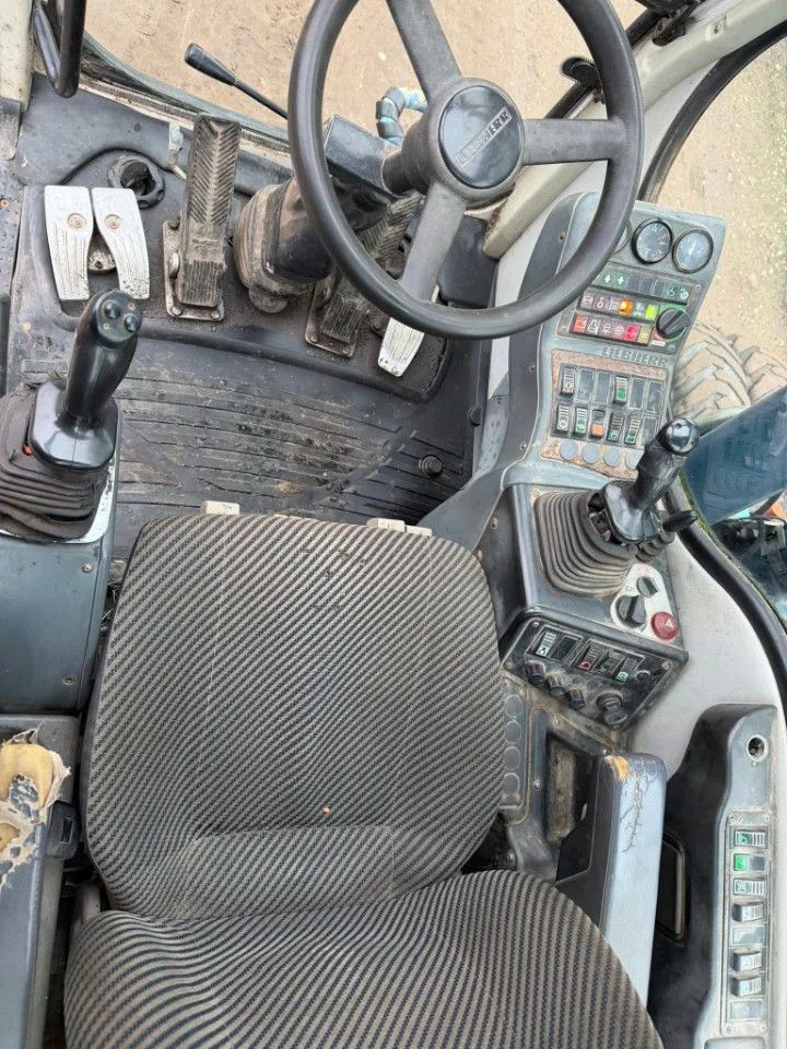 Liebherr A314 LITRONIC A314 Bandenkraan