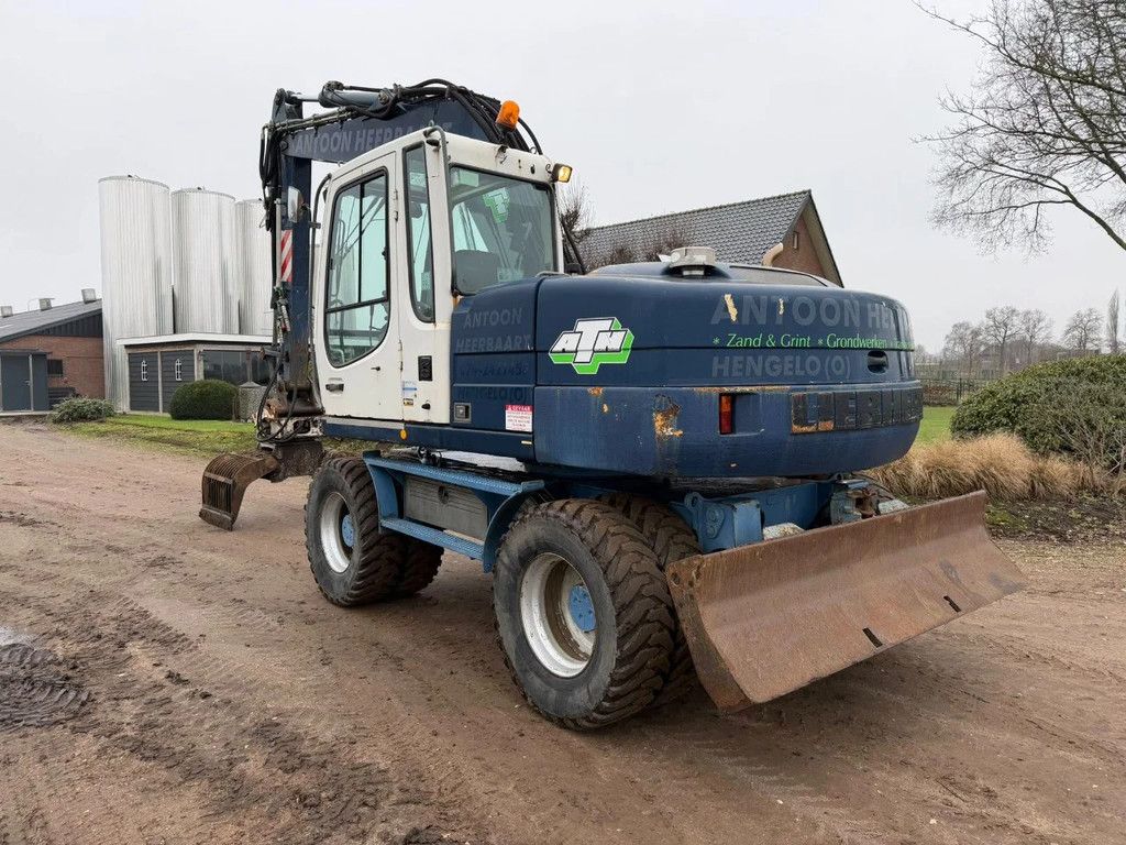 Liebherr A314 LITRONIC A314 Bandenkraan