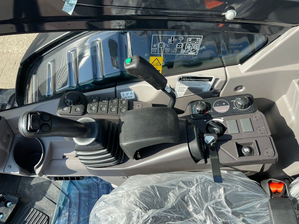 Kubota KX060 HI AIRCO minigraver NIEUW €999 LEASE