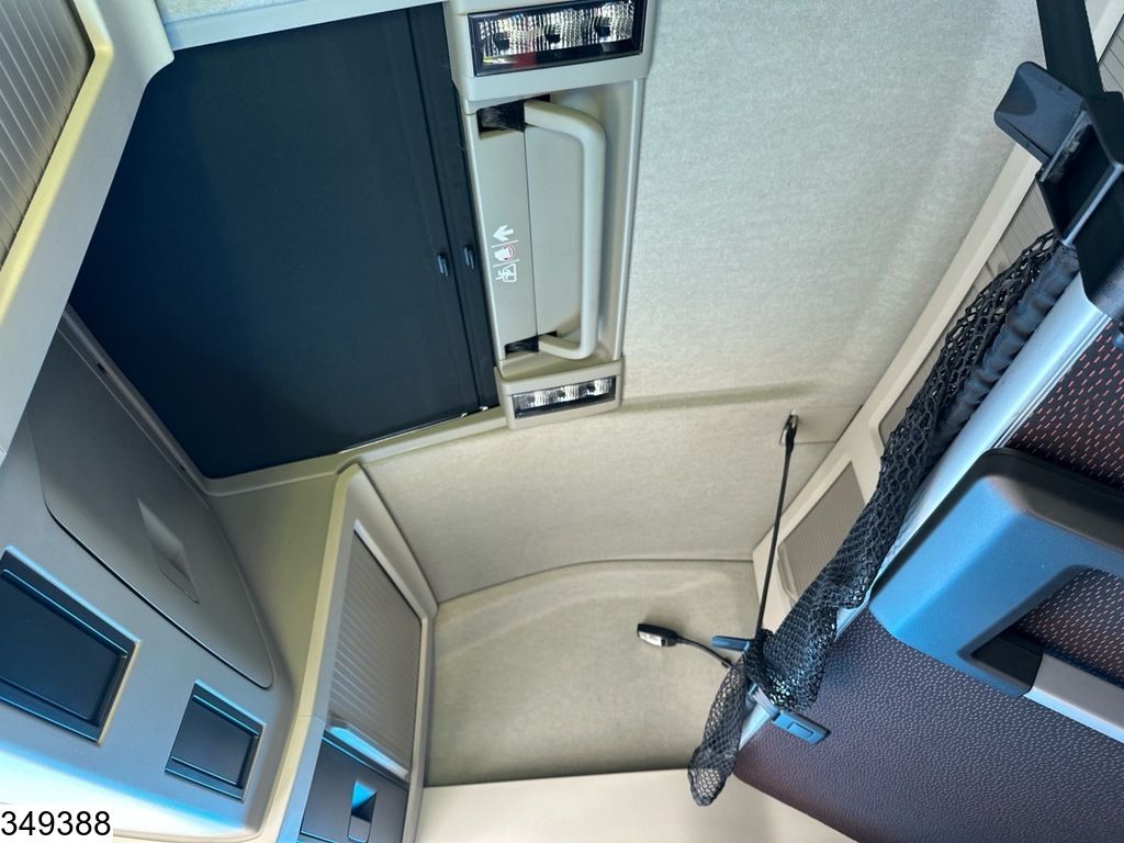 Volvo FH16 750 EURO 6d, Retarder, Max. weight 70,000kg