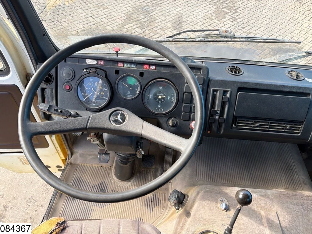 Mercedes 1013 Manual transmission, PTO, Steel suspension, 1 Comp