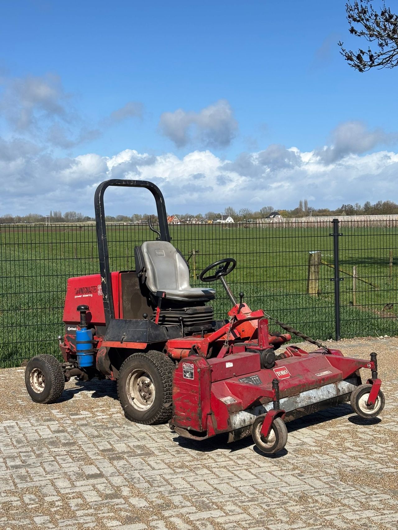 Toro groundmaster 325 klepelbak diesel maaier