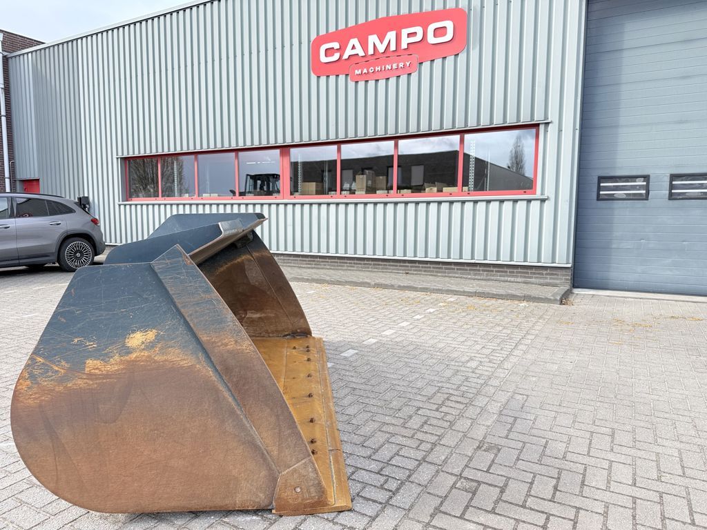 Case Shovel Wiellader bak