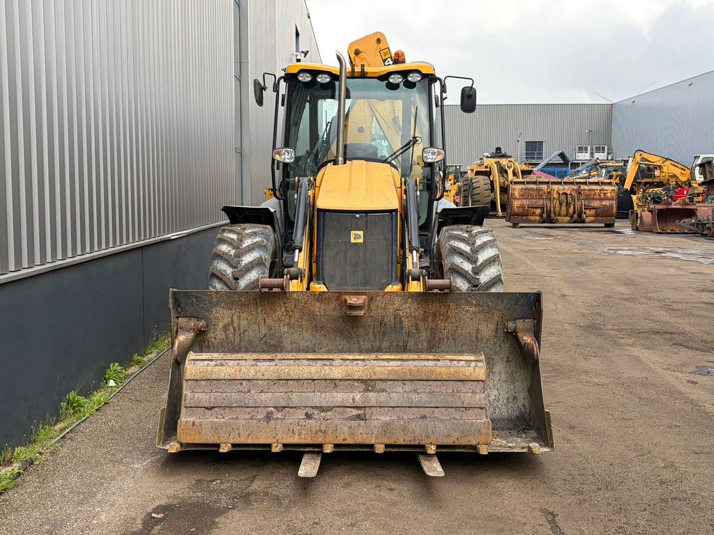JCB 4CX