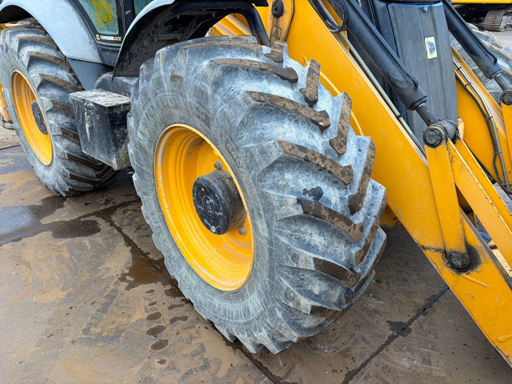 JCB 4CX