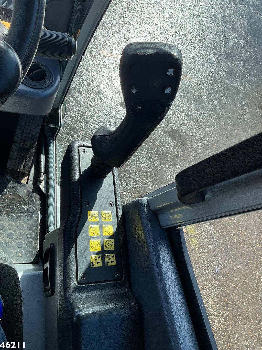 Bucher Citycat 2020 with 3-rd brush