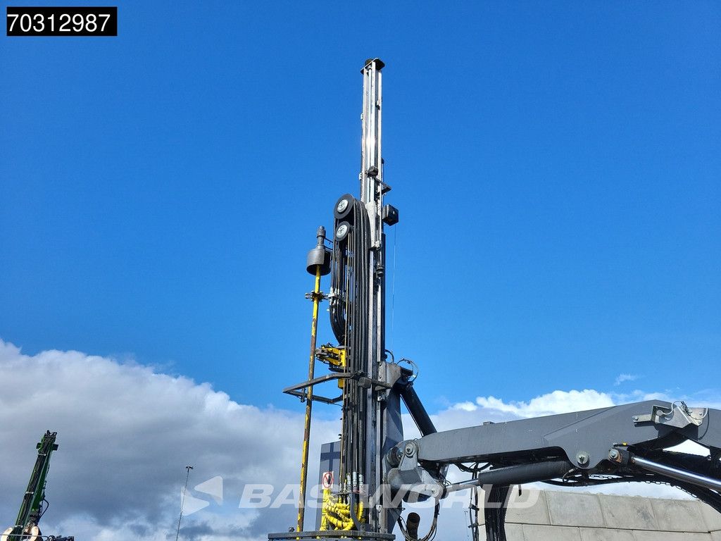 Epiroc T35-11 SMARTROC - Leica GPS