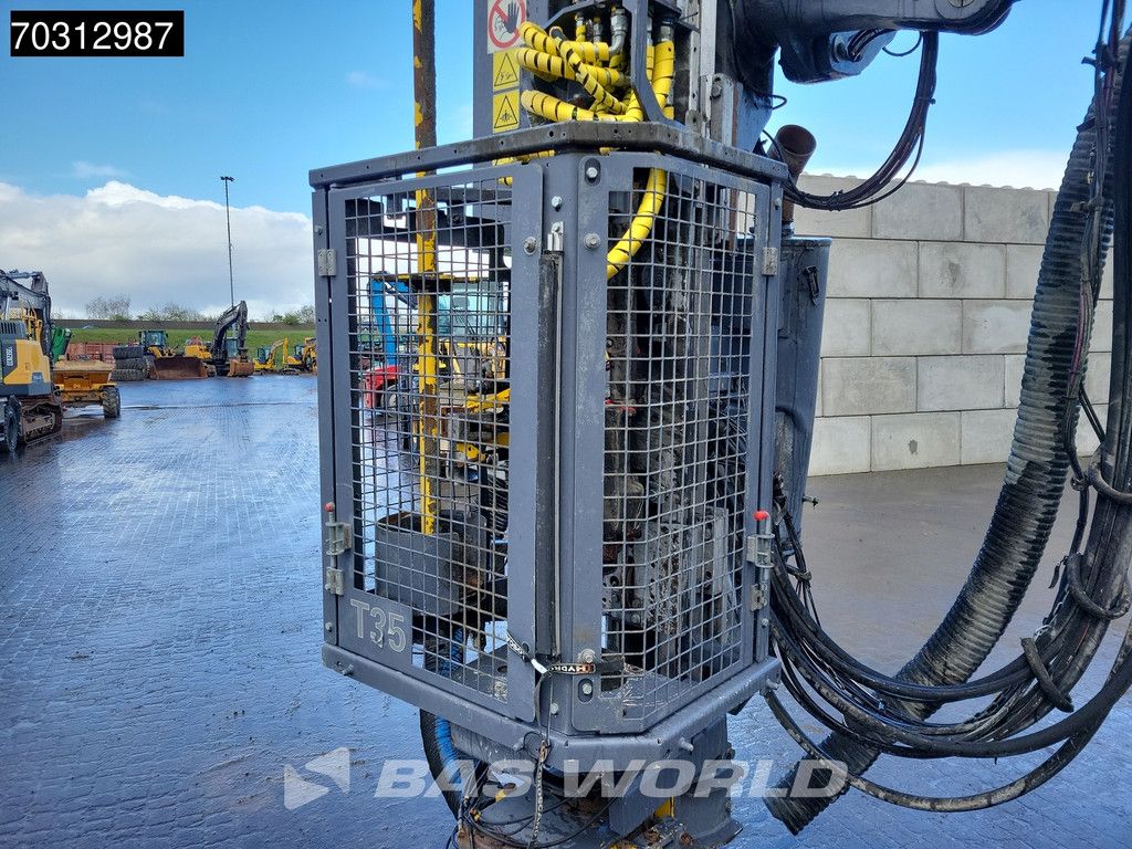 Epiroc T35-11 SMARTROC - Leica GPS