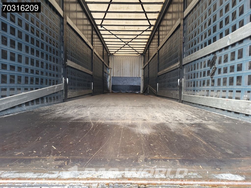 Kässbohrer CXL050R123 3 axles 2x Lift Axle Anti Vandlism