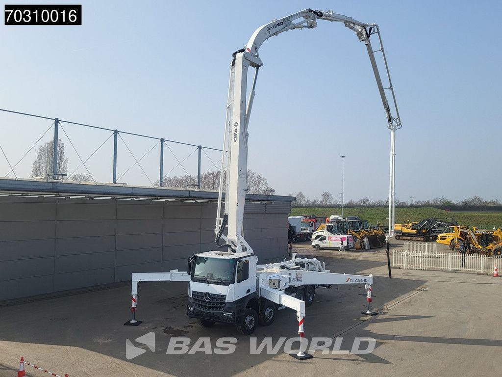 Mercedes Arocs Arocs 3746 8X4 NEW! 43 meter CIFA K43C-PU17080 Steelsuspension Big-Axle Euro 6
