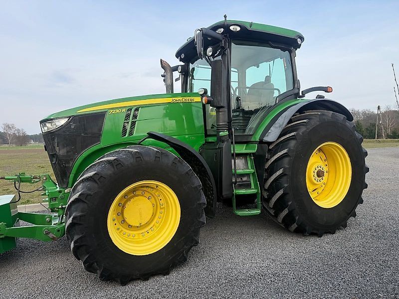 John Deere 7230R *Auto Quad*
