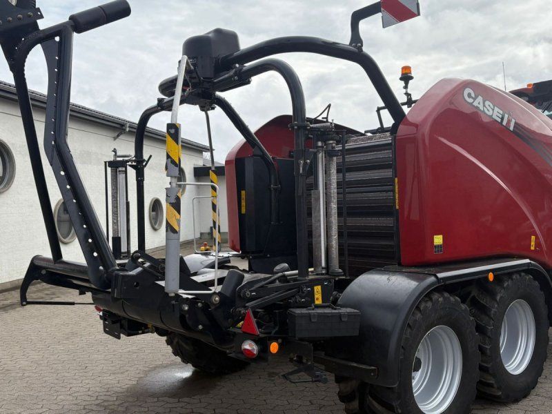 Case IH RB 545 silage pack Inkl. ballevender