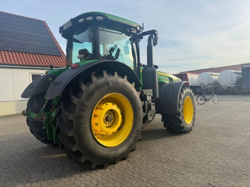 John Deere 8370R