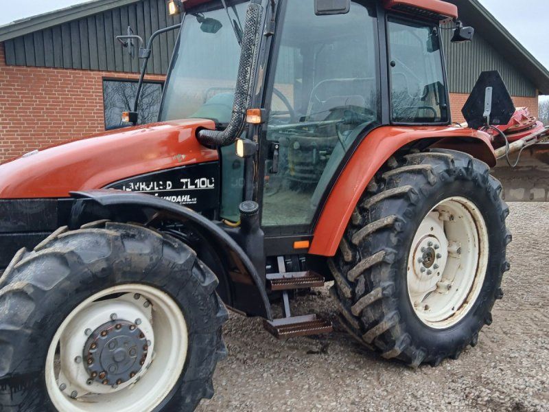 New Holland TL 100 40 kmt. TL 100 40 kmt. Hi-Lo