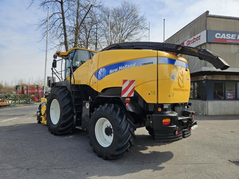 New Holland FR 9060