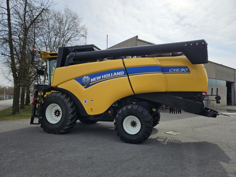New Holland CX 6.90