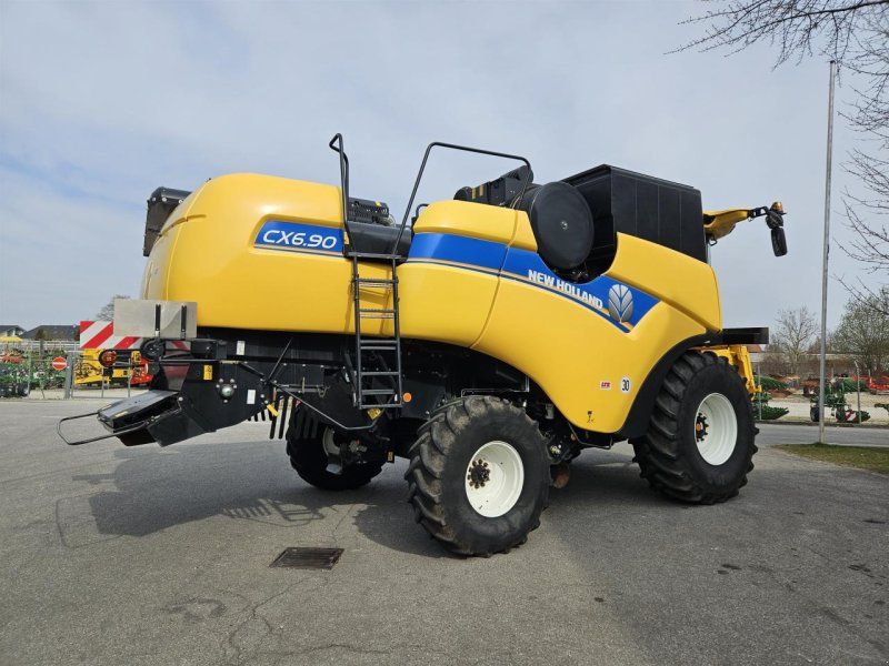New Holland CX 6.90