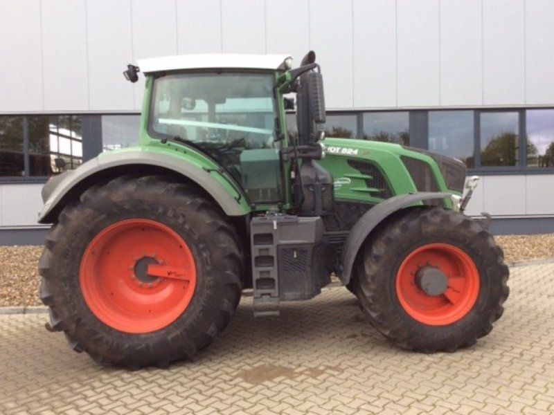 Fendt 824 Vario S4 Profi