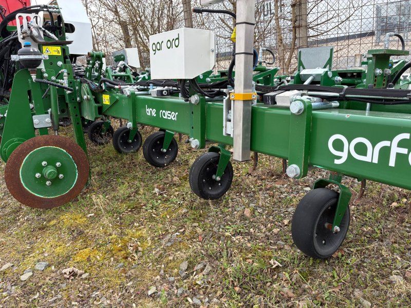 Garford Robocr Guided Hoes