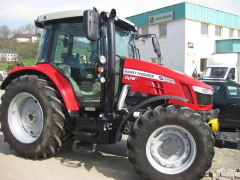 Massey Ferguson 5709 S