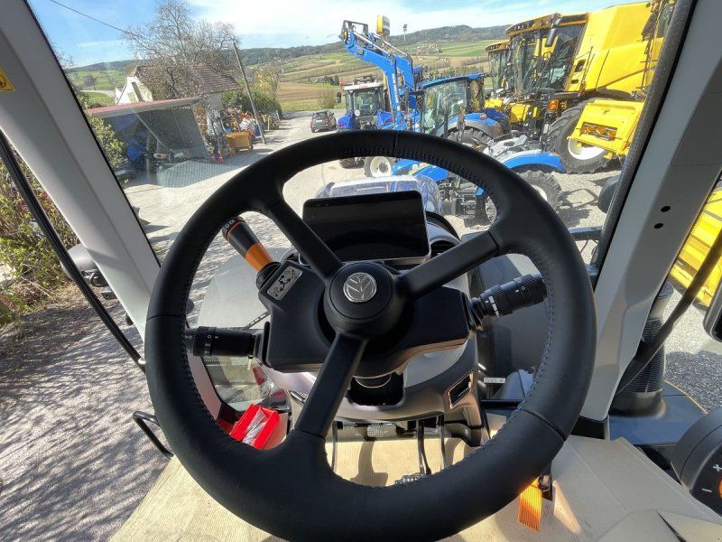 New Holland T7.300 AutoCommand