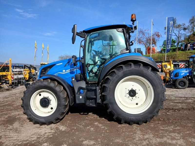 New Holland T5.110 Dynamic Command (Stage V)