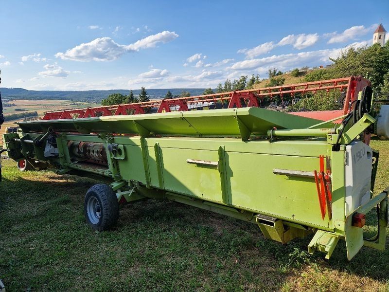 Claas V900