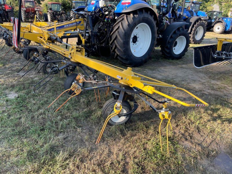 New Holland ProTed 760