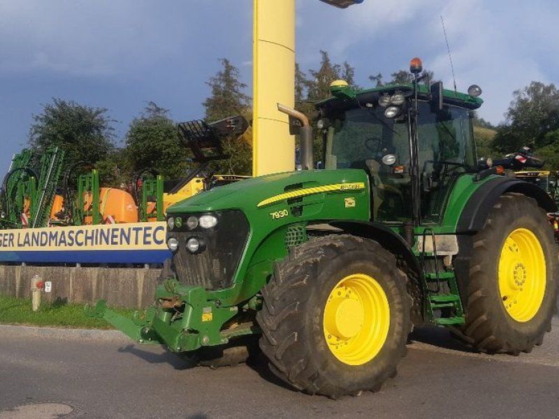 John Deere 7830