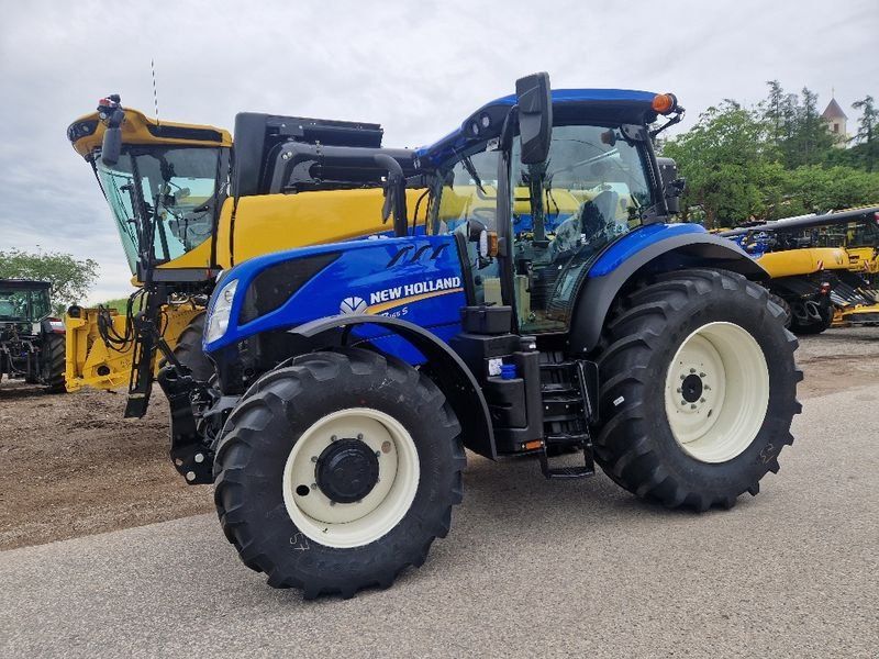 New Holland T7.165 S Range Command (Stage V)