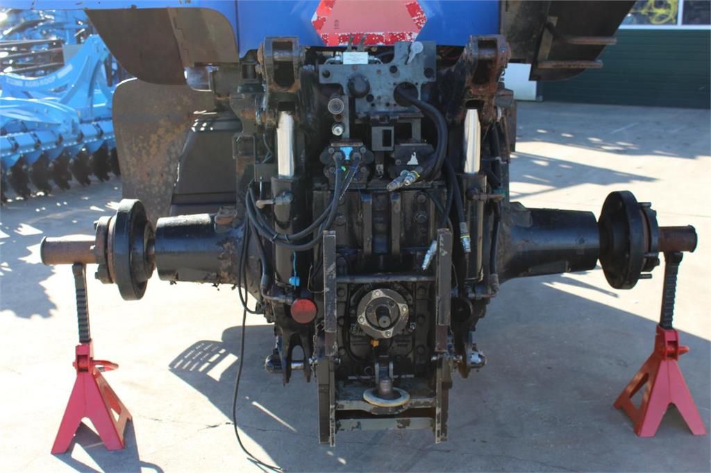 New Holland T8020